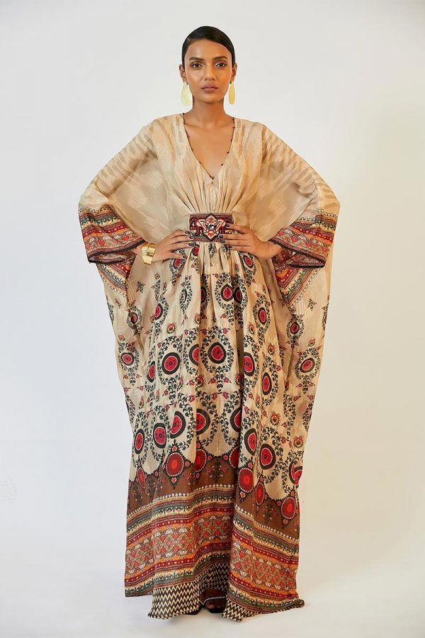 Uzbek Imama: Nude