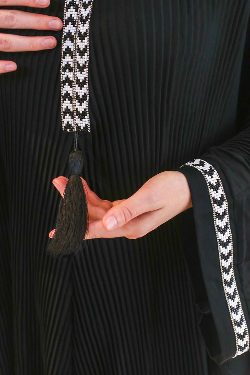 Black Pleated Kaftan - Image 2