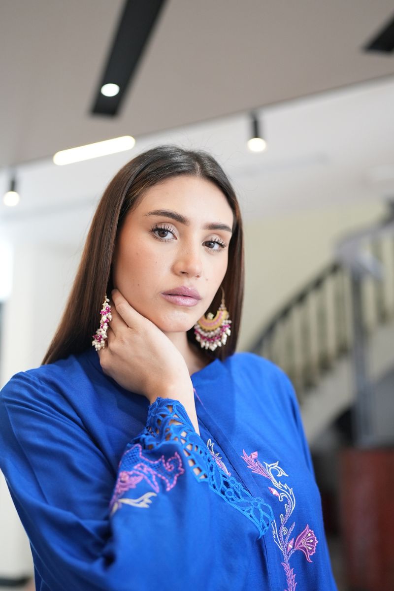 Royal Blue Embroidered Kurta Set - Image 2