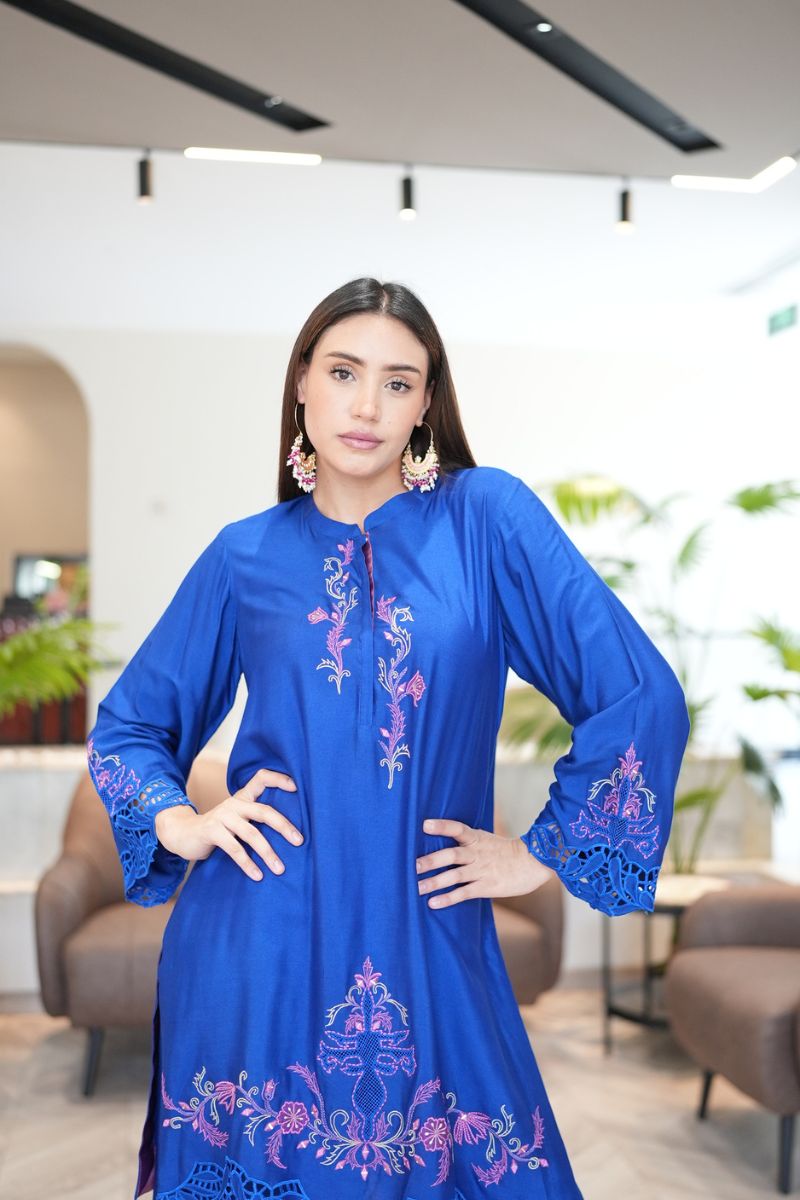 Royal Blue Embroidered Kurta Set - Image 3