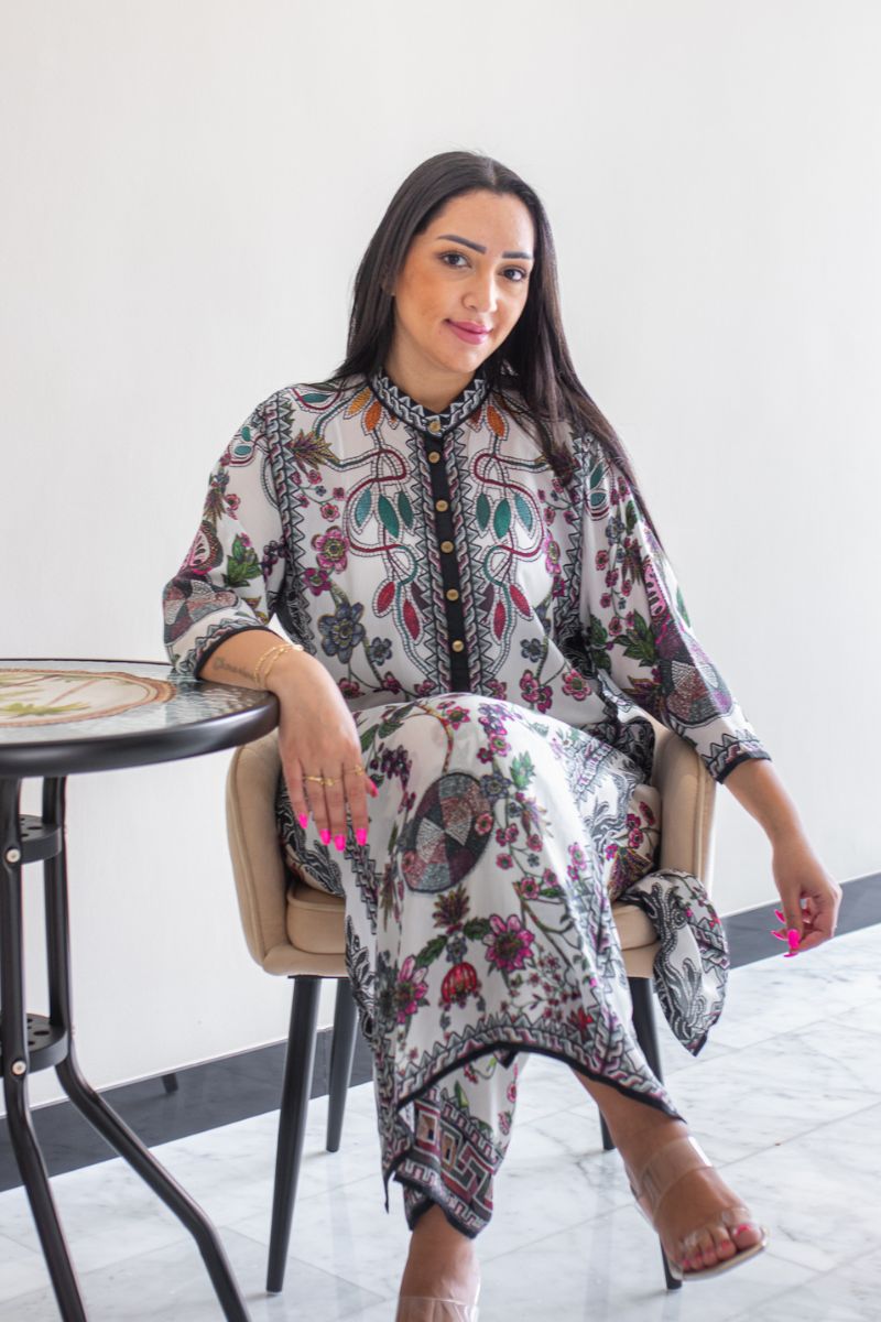 White Floral Printed Kurta Set - Image 2